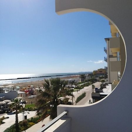 Hotel Ideal Rímini Exterior foto